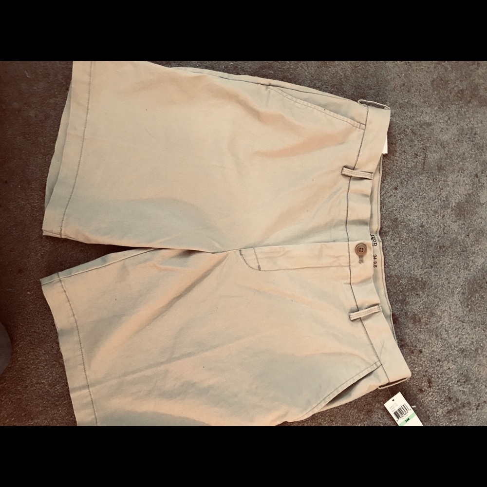 Izod men’s shorts*Brand new with tags
